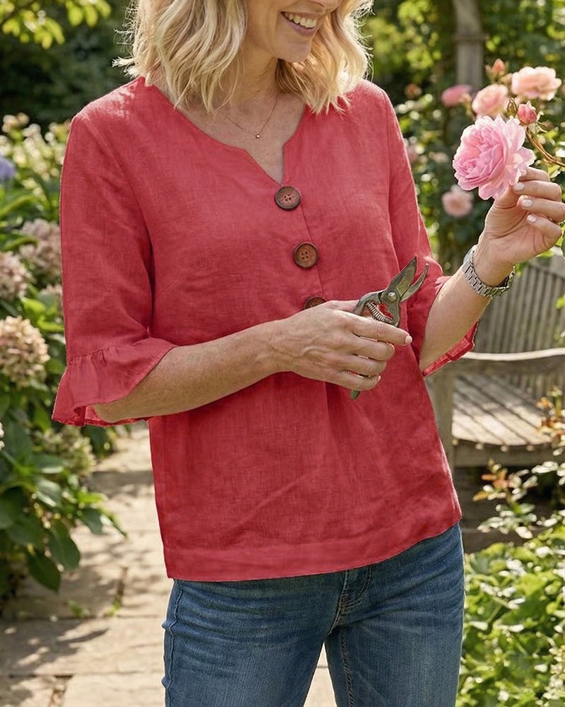 ROSARIO | Blusa lisa de algodón y lino con botones de madera y volantes